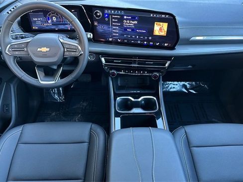 New 2026 Chevrolet Traverse LT image 18