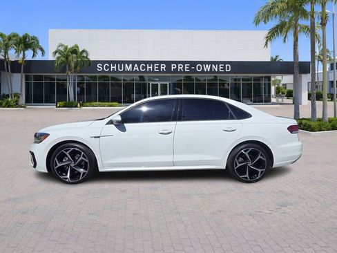 Used 2021 Volkswagen Passat 2.0T R-Line FWD image 4