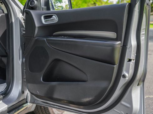 Used 2019 Dodge Durango AWD image 23