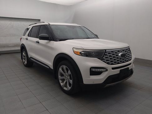 Used 2020 Ford Explorer Platinum w/ Premium Technology Package image 13