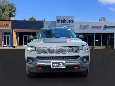 Used 2022 Jeep Compass Trailhawk w/ Trailhawk Convenience Group AWD/4WD image 8