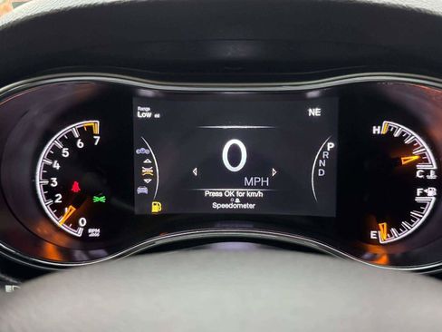 Used 2020 Jeep Grand Cherokee Altitude AWD/4WD image 22