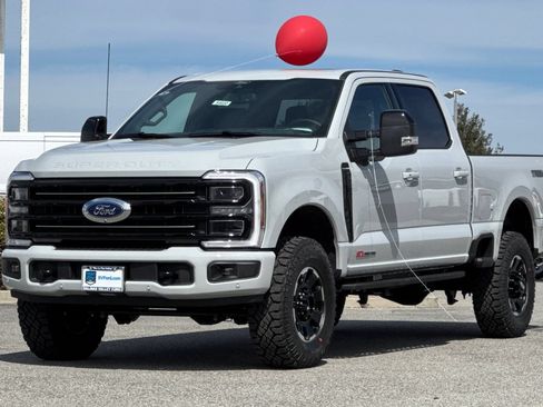 New 2026 Ford F250 Platinum w/ Tremor Off-Road Package AWD/4WD image 8