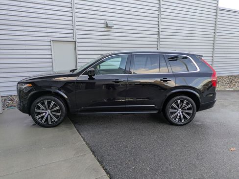 Used 2023 Volvo XC90 B5 Core w/ Climate Package image 2