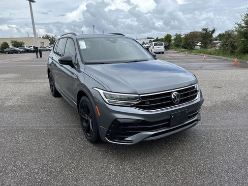 Used 2024 Volkswagen Tiguan SE R-Line FWD image 16