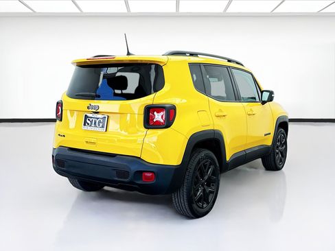 Used 2023 Jeep Renegade Altitude image 4