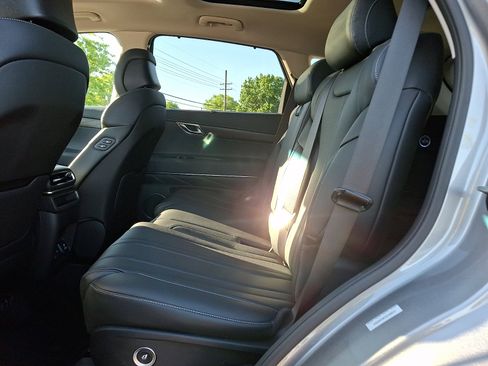 Certified 2025 Genesis GV80 2.5T Select AWD/4WD image 10