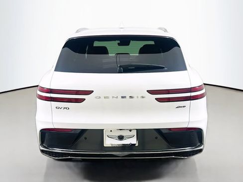 New 2026 Genesis GV70 2.5T Advanced AWD/4WD image 6