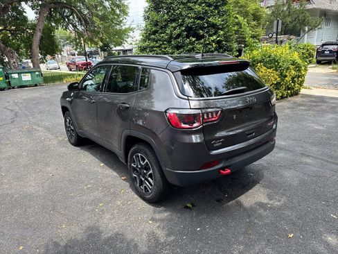 Used 2019 Jeep Compass Trailhawk AWD/4WD image 4