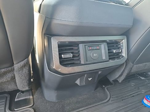 Used 2026 Ford F250 Platinum AWD/4WD image 18