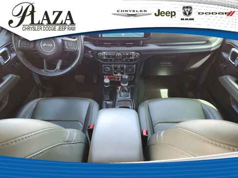 Certified 2024 Jeep Gladiator Mojave AWD/4WD image 13