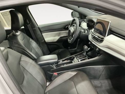 Used 2023 Jeep Compass Limited AWD/4WD image 16