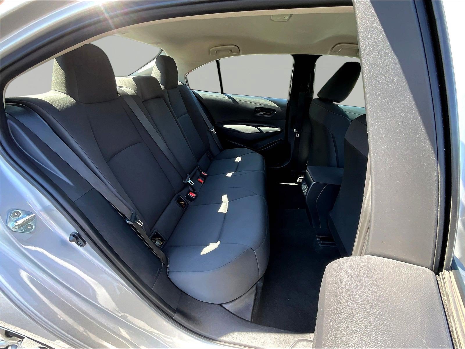 Used 2024 Toyota Corolla LE FWD image 25
