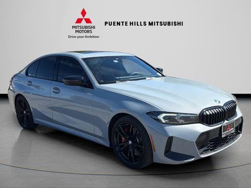 Used 2023 BMW 330i Sedan w/ M Sport Package image 3