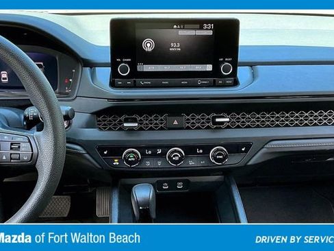 Used 2023 Honda Accord EX image 9
