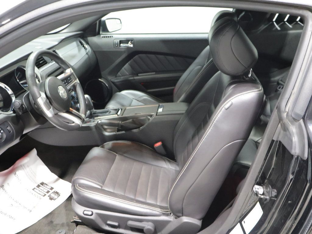 Used 2013 Ford Mustang Premium RWD image 11
