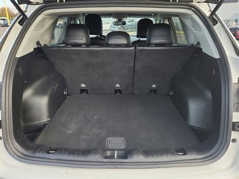 Used 2018 Jeep Compass Limited image 33