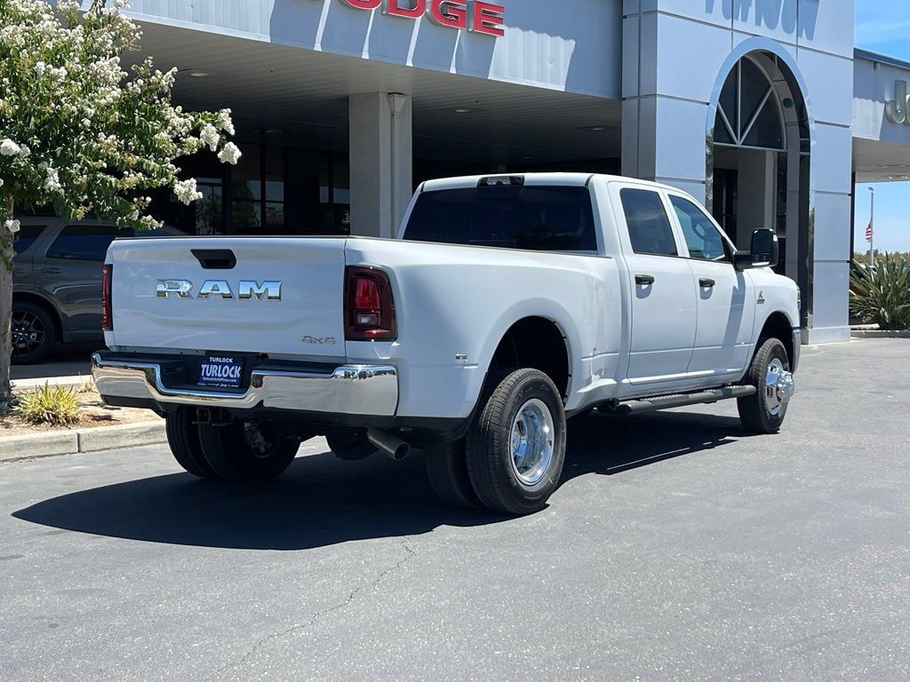 New 2026 RAM 3500 Tradesman AWD/4WD image 4