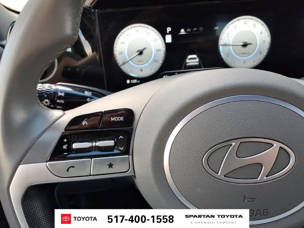 Used 2025 Hyundai Elantra SEL FWD image 18