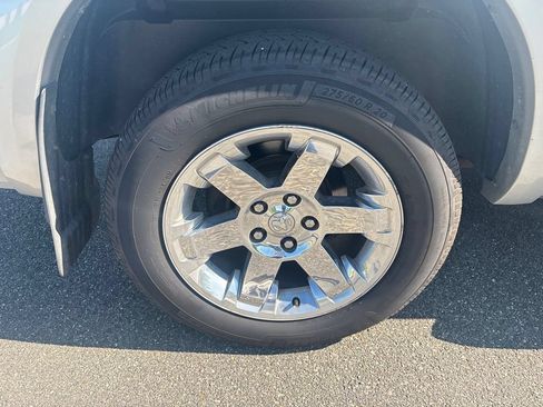 Used 2012 RAM 1500 Laramie AWD/4WD image 10