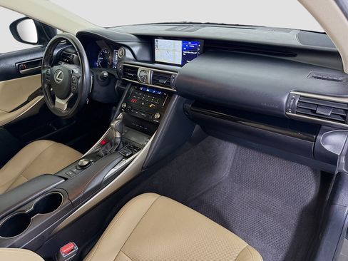 Used 2018 Lexus IS 300 w/ Comfort Package image 30