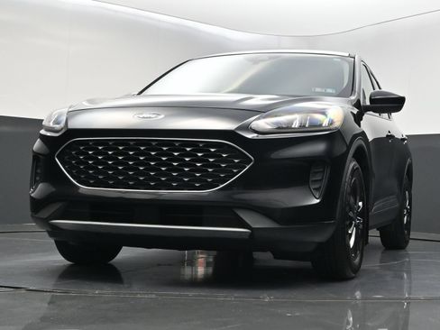 Used 2020 Ford Escape SE FWD image 39