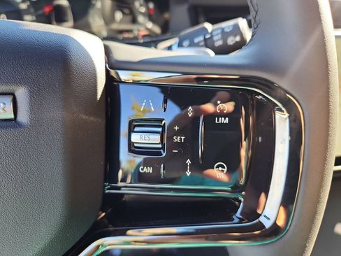 Used 2026 Land Rover Range Rover Evoque S image 20