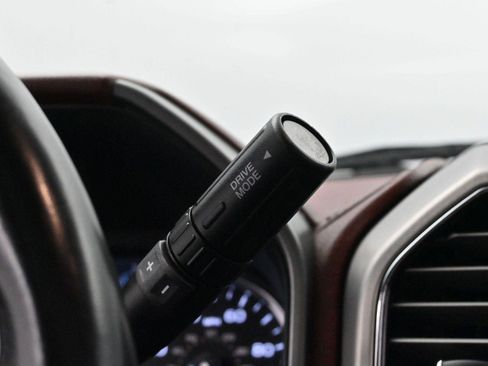 Used 2021 Ford F250 Platinum image 25