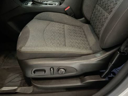 Used 2023 Chevrolet Equinox LT w/ LPO, Floor Liner Package AWD/4WD image 12