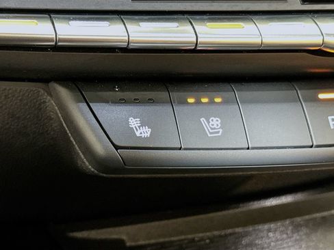 Certified 2025 Cadillac CT4 Premium Luxury AWD/4WD image 19