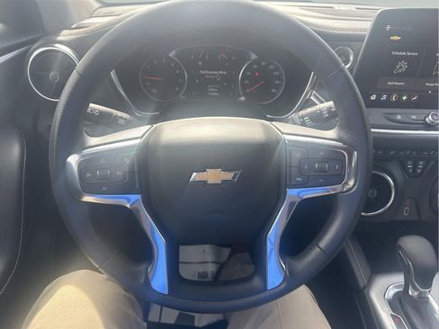 Used 2025 Chevrolet Blazer LT image 16
