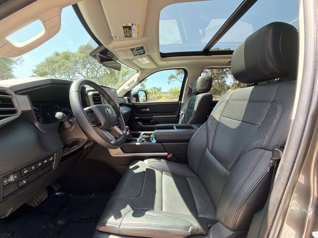 Used 2022 Toyota Tundra Limited AWD/4WD image 17