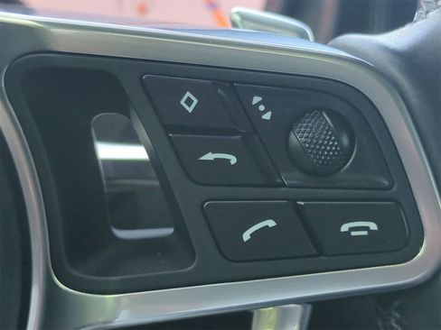 Used 2020 Porsche Cayenne S image 26