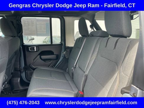 Used 2024 Jeep Wrangler Unlimited w/ Convenience Group AWD/4WD image 37