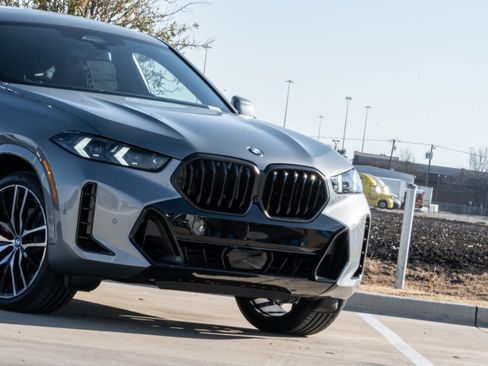 New 2026 BMW X6 xDrive40i w/ Premium Package AWD/4WD image 6