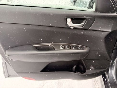 Used 2020 Kia Optima SE image 11