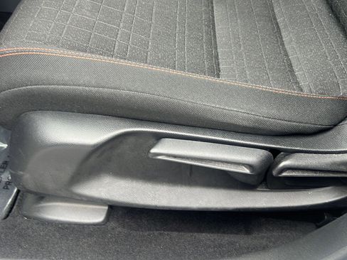 Certified 2023 Honda HR-V Sport image 15