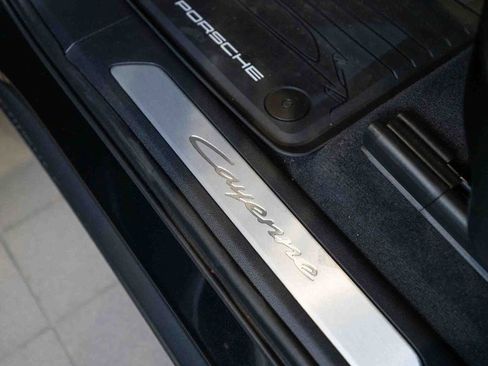 New 2025 Porsche Cayenne Coupe image 20