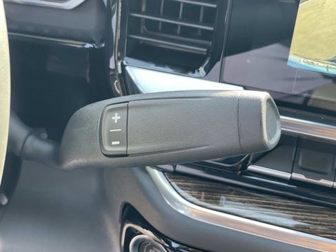 New 2026 GMC Sierra 1500 Elevation image 16