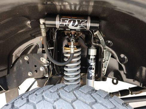 Used 2021 Ford F350 Platinum w/ FX4 Off-Road Package AWD/4WD image 26