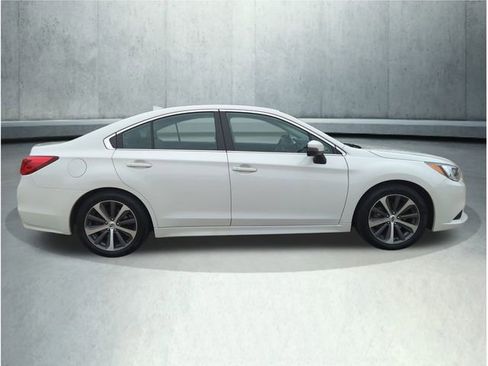 Used 2017 Subaru Legacy 3.6R Limited image 7