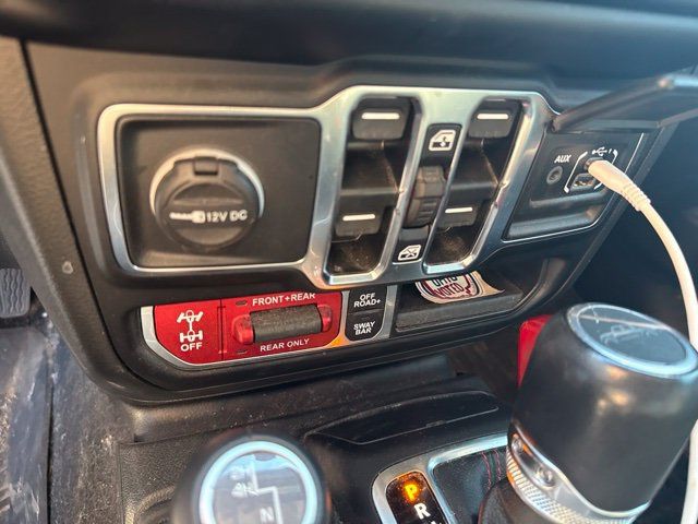 Used 2022 Jeep Gladiator Rubicon w/ LED Lighting Group AWD/4WD image 24
