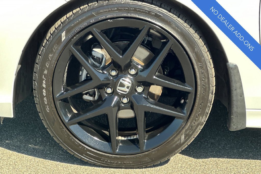 Certified 2025 Honda Civic Sport image 30