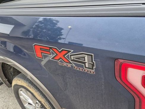 Used 2016 Ford F150 Lariat w/ Equipment Group 502A Luxury AWD/4WD image 8