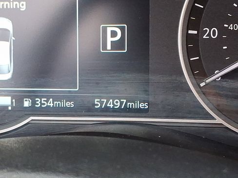 Used 2023 Nissan Versa SV w/ Trunk Package image 19