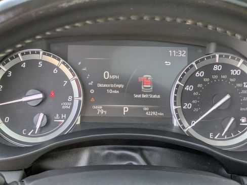 Used 2022 Toyota Highlander XLE image 22