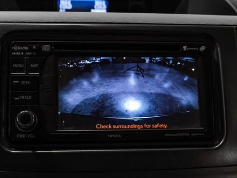 Used 2013 Toyota Sienna XLE image 29
