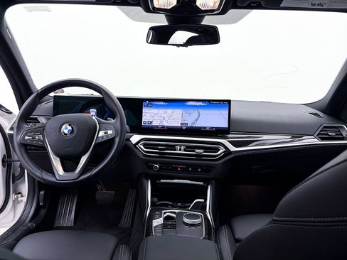 Used 2023 BMW 330i Sedan w/ Driving Assistance Package image 28