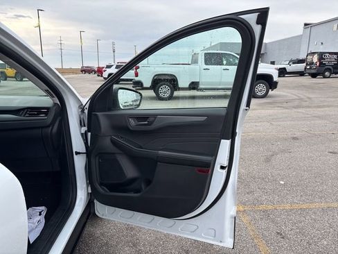 Used 2023 Ford Escape Active FWD image 16