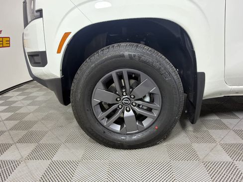 New 2026 Nissan Frontier SV w/ All-Weather Content Package AWD/4WD image 10